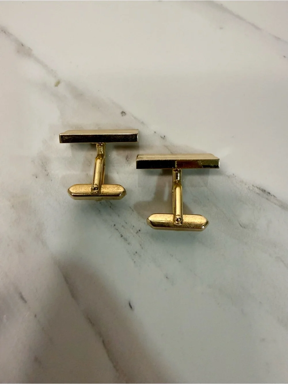 Men's Gold Tone Striped Cufflinks